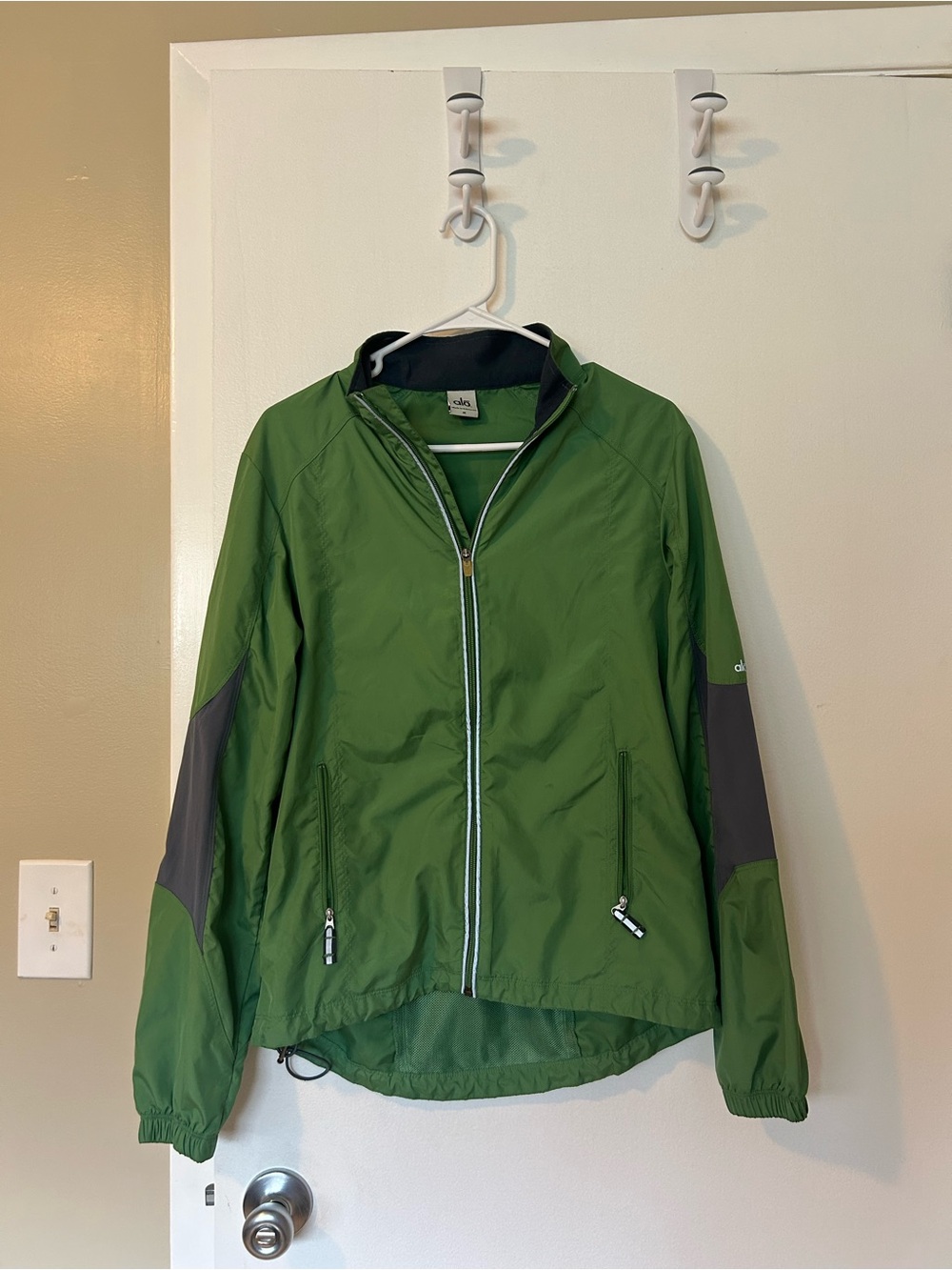 ALO Yoga Green Windbreaker Jacket